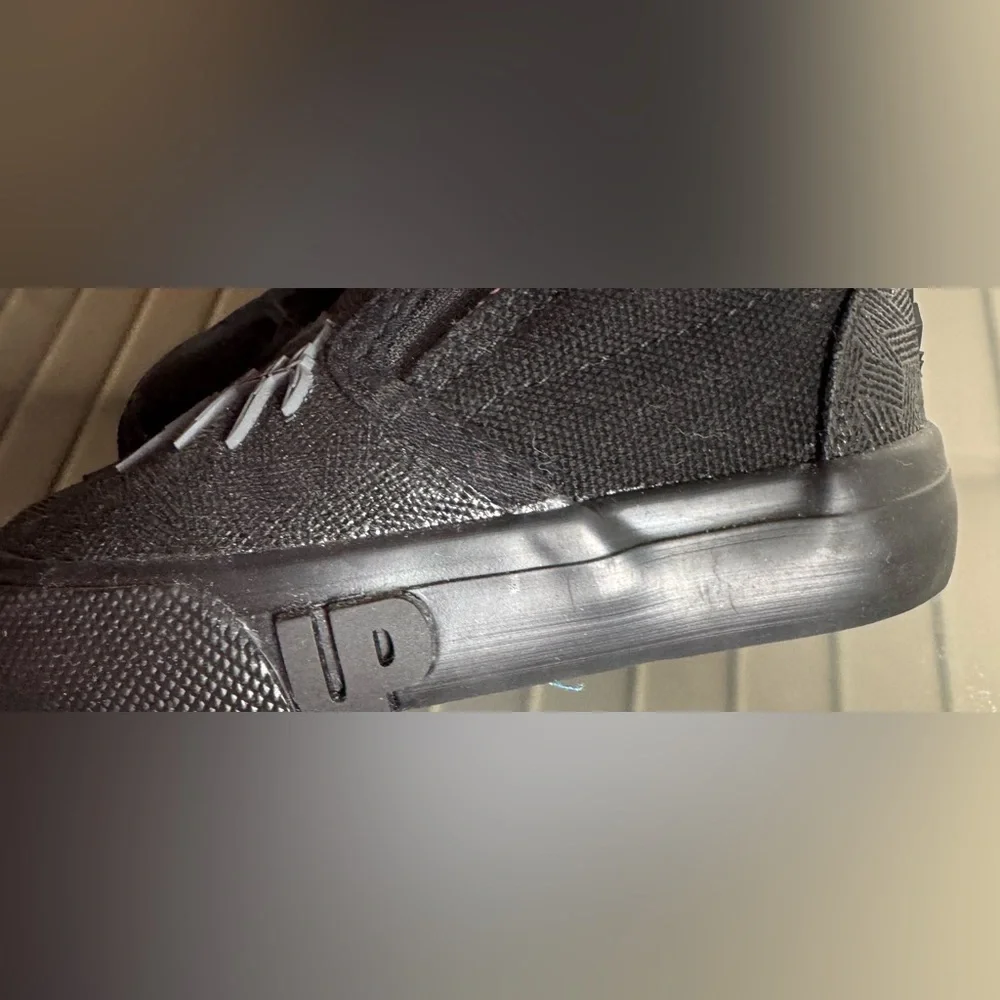 Marvel ground up black panther slip-on baby shoes size 5